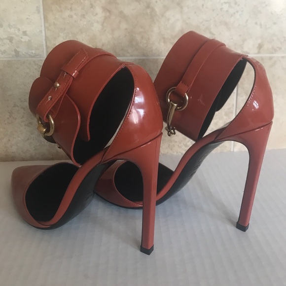 Gucci Ursula Patent Leather Ankle Cuff Pumps - Picture 2 of 11